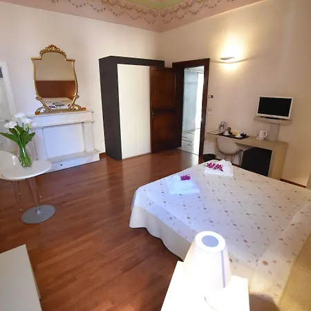Barone Liberty & Luxury Spa-boutique Bed and Breakfast
